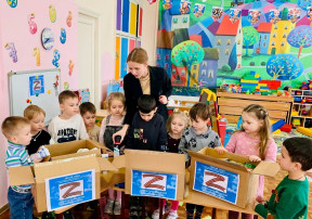 ПАТРИОТИЧЕСКАЯ АКЦИЯ «СВОИХ НЕ БРОСАЕМ!» ПАТРИОТИЧЕСКАЯ АКЦИЯ «СВОИХ НЕ БРОСАЕМ!».